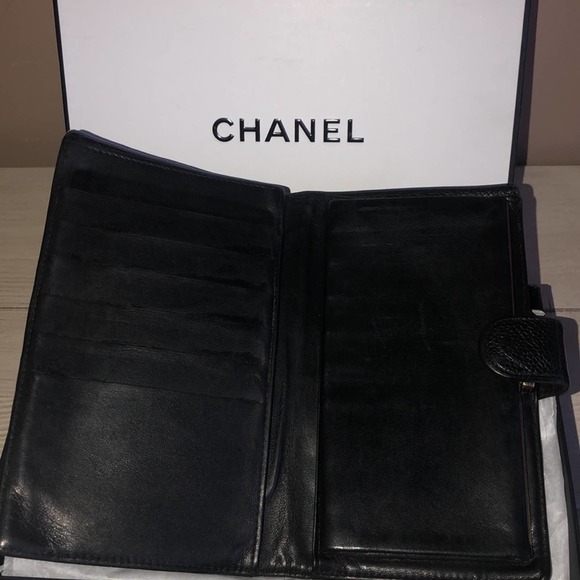 Chanel Authentic Black Long Wallet Caviar Skin - Picture 5 of 10